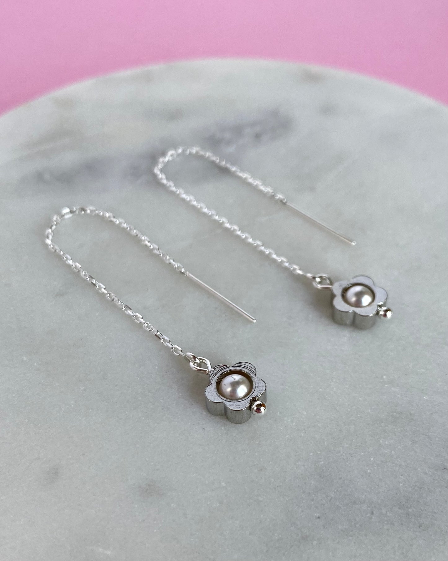 Dainty Daisy Threader Earrings (Pair)